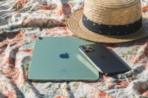 iPad & iPhone